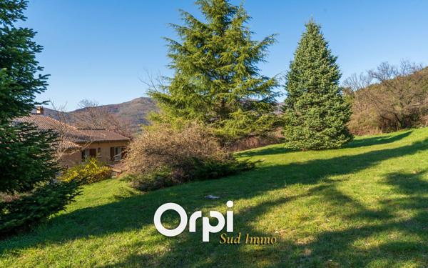 Maison à vendre    6 pièces •  Saint-Étienne-de-Boulogne