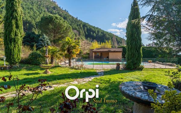 Maison à vendre    6 pièces •  Saint-Étienne-de-Boulogne