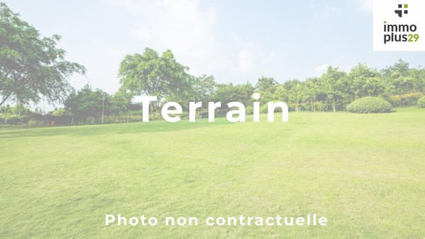 Terrain de 750m2 – Bourg de Plonéour Lanvern
