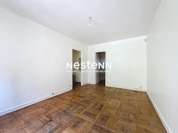 SOUS OFFRE - Appartement Paris 2 pièces avec balcon, calme, lumineux, proche commerces et métro Paris 17e