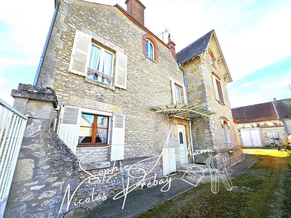 Maison de caractère, 5 chambres, grange et grand jardin clos