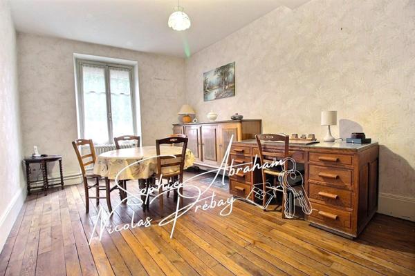 Maison de caractère, 5 chambres, grange et grand jardin clos