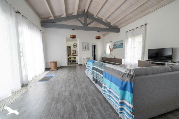 Maison à vendre |  Le Grand-Village-Plage |  6 pièces | 126 m²