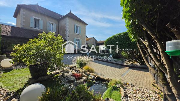 Propriété de caractère de 279 m² avec piscine couverte et espace bien-être