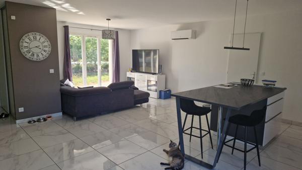 Vente Maison88 m² - 4 Pièces - CASTELSARRASIN (82100)