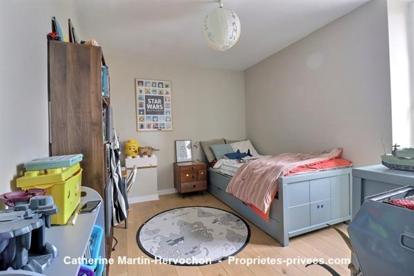 Opportunité - Maison de charme en pierre - 4 chambres et bureau - 166 m² hab/ 176 m2 au sol - Proche commerces