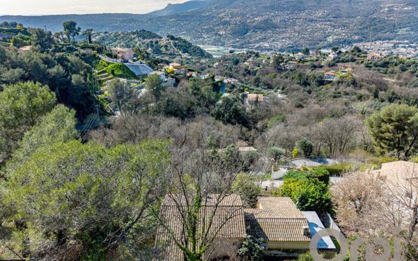 Maison à vendre    5 pièces • 155 m2 Colomars