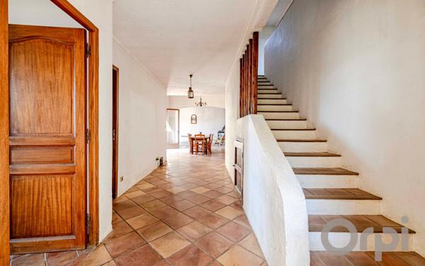 Maison à vendre    5 pièces • 155 m2 Colomars