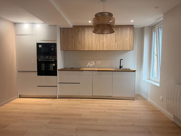 Appartement 2 pièces neuf - MONTESSON Centre Secteur Village Loyer 1 200 €/mois charges comprises **  - Référence  18694