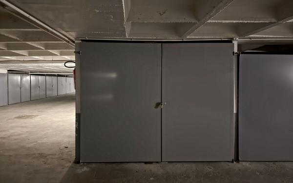 Stationnement à vendre    14,64 m2 Orléans