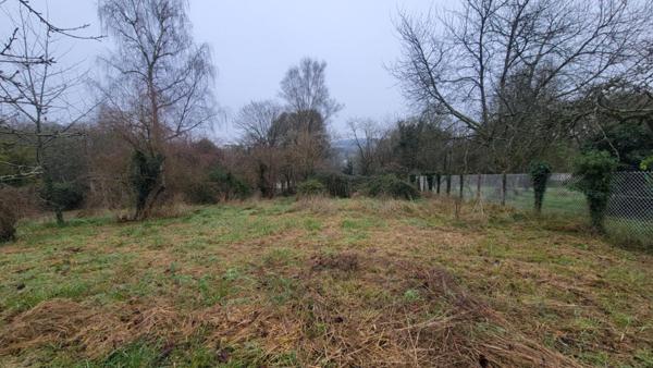 Terrain à bâtir de 1 256 M2 entièrement viabilisé