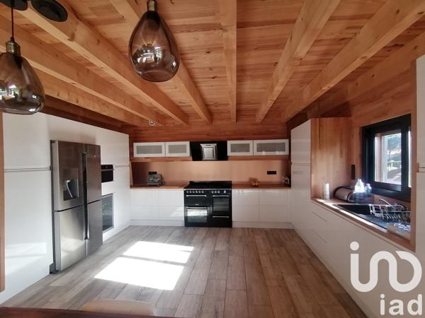 Maison d’architecte 6 pièces de 507 m² à Vic-en-Bigorre (65500)