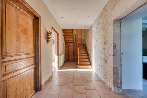 Vente Maison de luxe Le Gua 11 Pièces 300 m²