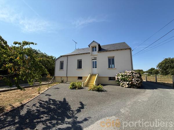 Vente
                Maison110 m² - 4 Pièces -
                    ORVAL (18200)