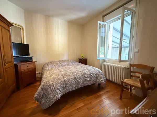 Vente
                Maison110 m² - 4 Pièces -
                    ORVAL (18200)