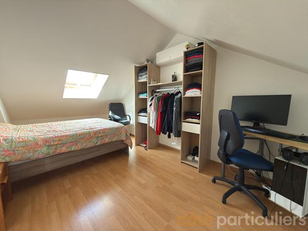 Vente
                Maison110 m² - 4 Pièces -
                    ORVAL (18200)