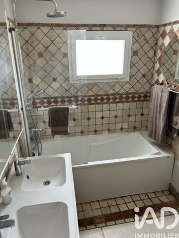 Maison à vendre 5 pièces 125 m² Velaux