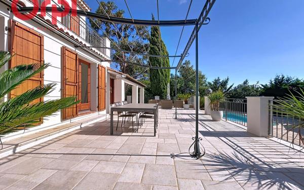 Maison à vendre    5 pièces • 186 m2 Fréjus