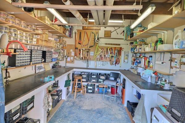 Villa avec piscine, vue dégagée et jardin de 3000m2