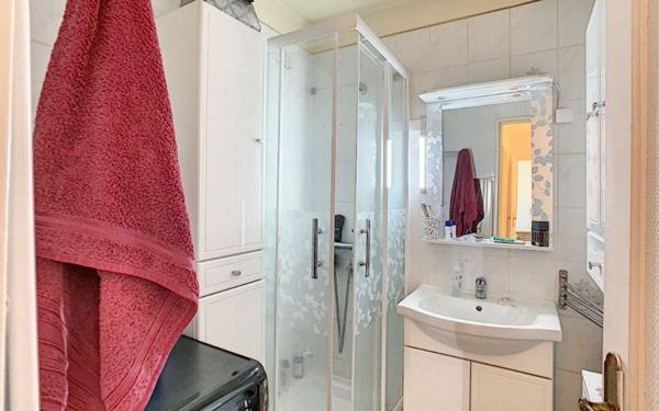 Appartement à louer    2 pièces •  Saint-Maur-des-Fossés