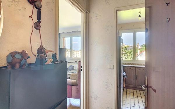 Appartement à louer    2 pièces •  Saint-Maur-des-Fossés