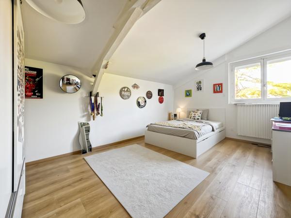 Béligneux (01360) Propriété d’Exception et dépendances avec vue panoramique Sans Vis à vis – La Valbonne / Béligneux Centre Gare