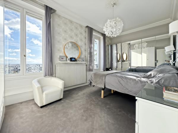 Béligneux (01360) Propriété d’Exception et dépendances avec vue panoramique Sans Vis à vis – La Valbonne / Béligneux Centre Gare