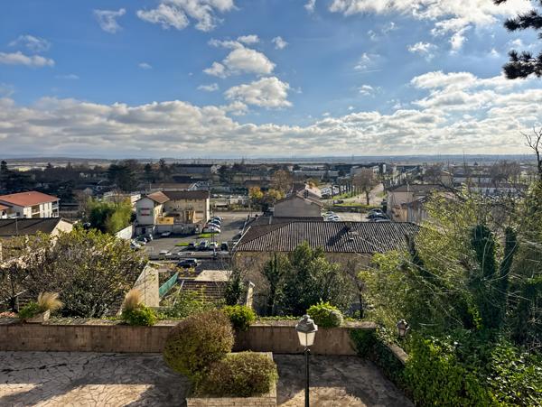 Béligneux (01360) Propriété d’Exception et dépendances avec vue panoramique Sans Vis à vis – La Valbonne / Béligneux Centre Gare