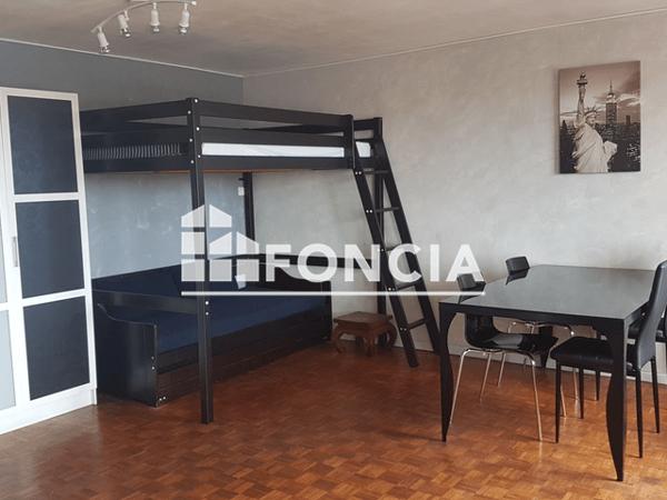 Location Studio meublé 31.79 m² - RUE DE PARIS Valenciennes 59300