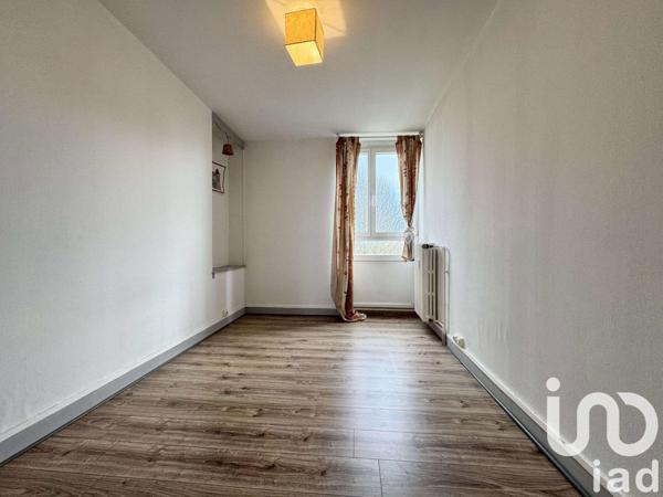 Appartement 4 pièces de 82 m² à Sedan (08200)