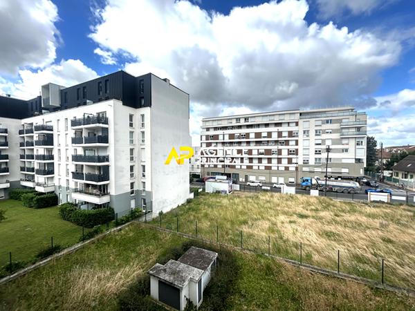BEZONS CENTRE VILLE _ Appartement 3 pièces 66 m2 299 900 € **  - Référence  4509