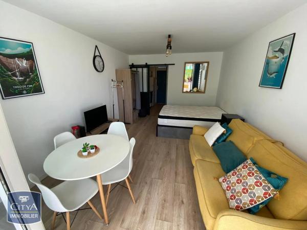 Appartement à louer 1 pièce 29.86m² Saint-Paul (97434)