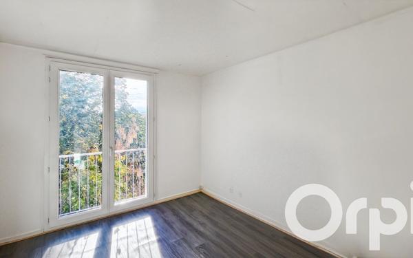 Appartement à vendre    3 pièces • 86,43 m2 Pierrelatte