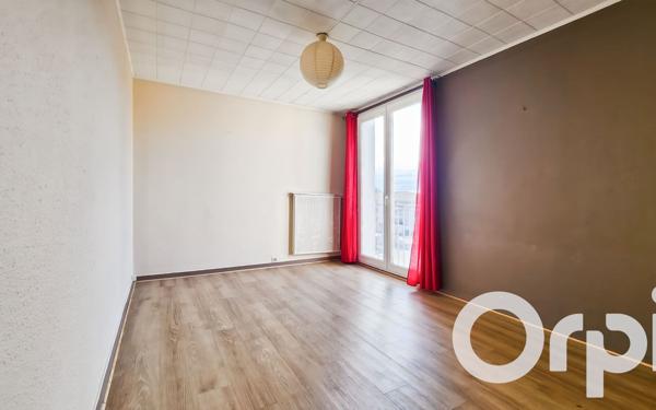 Appartement à vendre    3 pièces • 86,43 m2 Pierrelatte