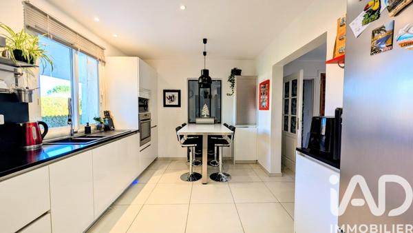 Maison à vendre 5 pièces 115 m² Carpentras