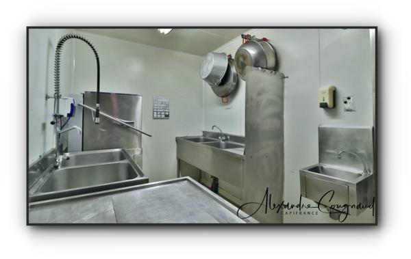 Fonds de commerce et murs à vendre - DOURGNE (Tarn) - Café restaurant