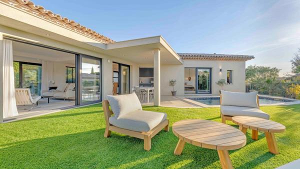 Vente Villa de luxe Sainte-Maxime 5 Pièces 157 m²