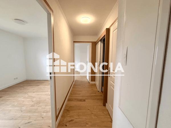 Location Appartement 3 pièces 55.55 m² - 1188 AVENUE DU CATEAU Cambrai 59400