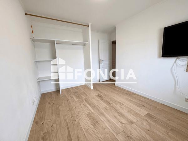 Location Appartement 3 pièces 55.55 m² - 1188 AVENUE DU CATEAU Cambrai 59400