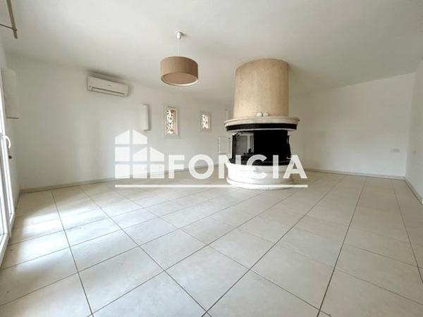 Location Maison 5 pièces 132.3 m² - 170 AVENUE LINO VENTURA Gignac La Nerthe 13180