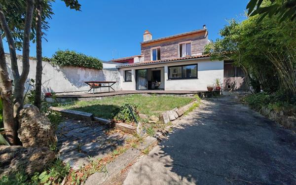 Maison à vendre    5 pièces • 148 m2 La Rochelle