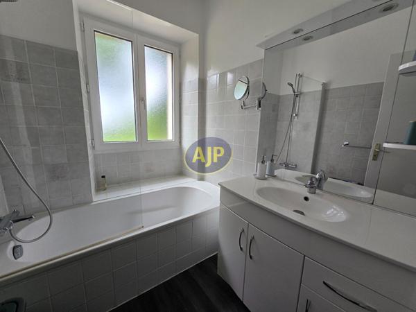 Vente maison Guemene Penfao : 209 980 € - AJP By Marie