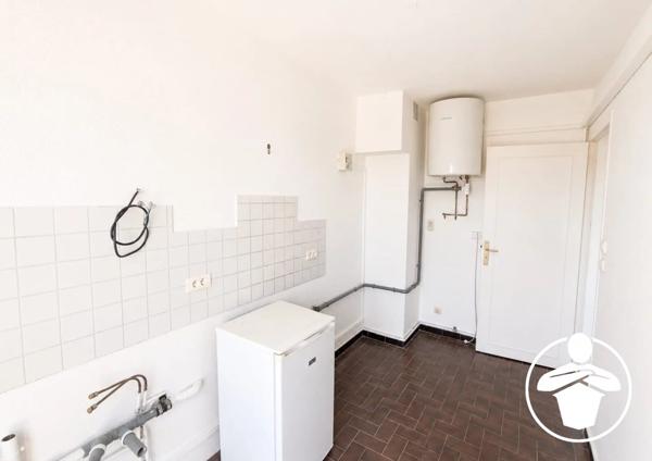Vente                                                      Appartement
                        
                     2 pièces                      55 m2                     à Agen