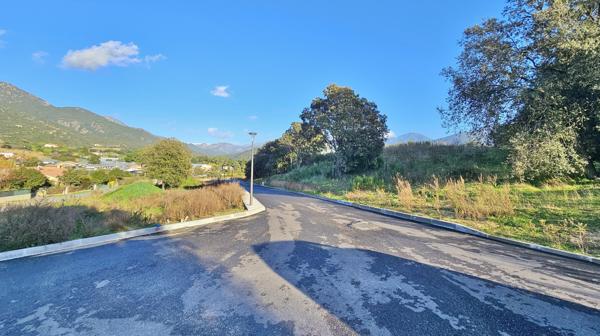 PROCHE AJACCIO Bastelicaccia Terrain viabilisé Bastelicaccia (20129)