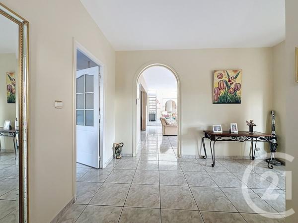 Maison à vendre  6 pièces - 219 m2 MOZAC - 63