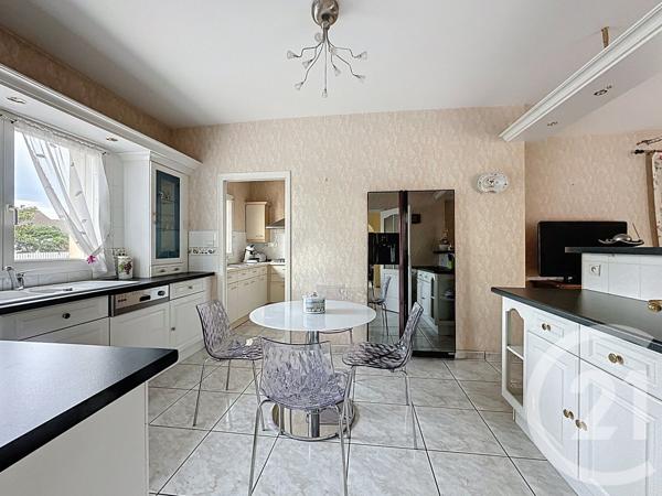 Maison à vendre  6 pièces - 219 m2 MOZAC - 63