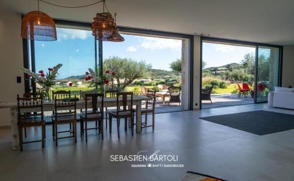 Villa vue mer prestige T7 350M2 avec piscine à Bonifacio