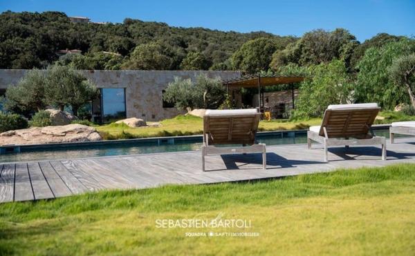 Villa vue mer prestige T7 350M2 avec piscine à Bonifacio