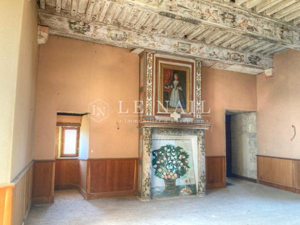 Château du XIIIe siècle, Monument Historique, à restaurer dans le Lot-et-Garonne