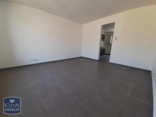 Appartement à louer 3 pièces 74m²